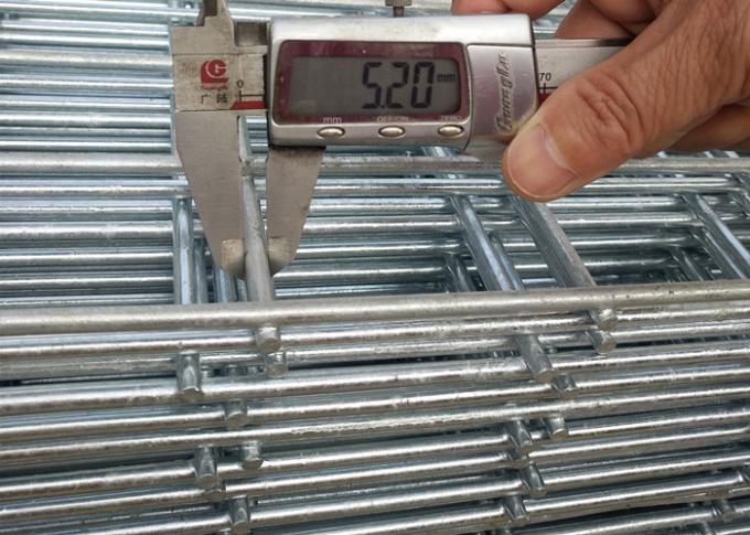 2"“ X2 Kohlenstoffstahl-geschweißter Draht Mesh Panels Hot Dipped Galvanized 0
