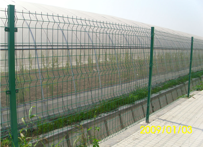 ECO freundliches PVC beschichtete Draht Mesh Fence, den 3D Sicherheit geschweißten Zaun kurvte 2