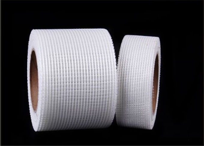 50mm breite Rolle Fiberglas-Filetarbeits-Mesh Self Adhesive Drywalls 90m 0