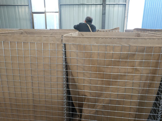 3 Zoll Q195 schweißte Zaun Blast Wall Gabion Mesh Geotextile Cloth Stone Filled 2