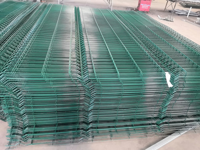 50x150mm Öffnung 3x3 schweißte Draht-Gremiums-Macht, die überzogenes 3d Messgerät 6 kurvte 0