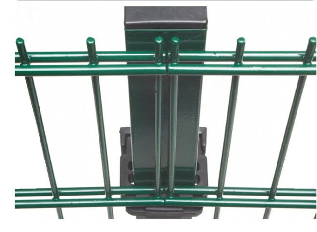 Doppeltes L3m 868 schweißte PVC beschichteten Posten Draht-Mesh Fence Withs 48x1.5mm 1