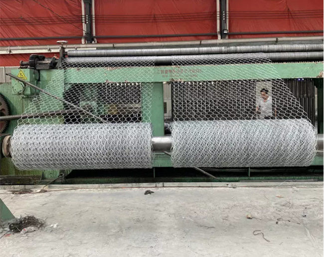 2.0mm 60*80mm Loch-Größen-PVC beschichtete Gabions-Kasten für Fluss-Damm-Matratze 0