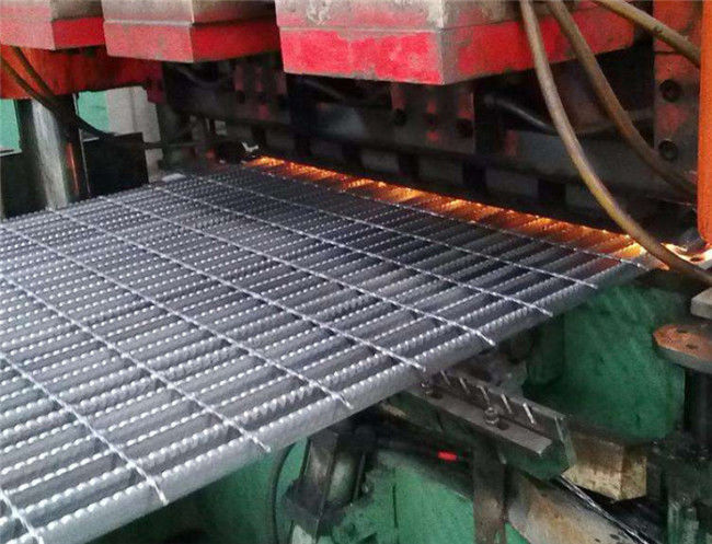 Antikorrosions-gezackter Bar-Gitter-Graben-Abdeckungs-Abfluss-Stahlgrill 1